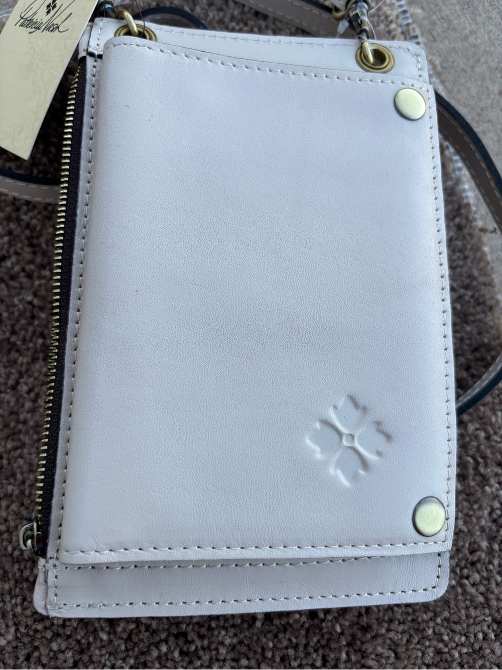 NWT Patricia Nash Cream Leather RFID Card Wallet Crossbody - Picture 6 of 10